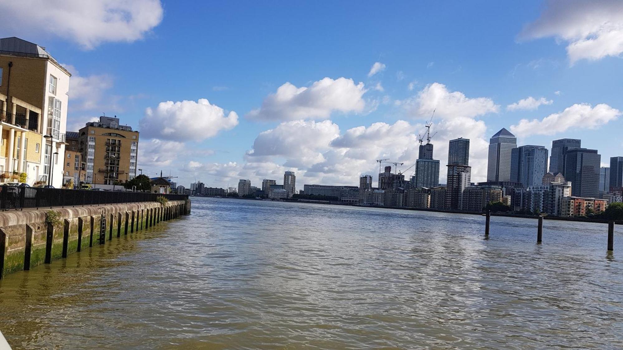 Riverside 1Br With Easy Transport 20Min To City Centre Londra Dış mekan fotoğraf