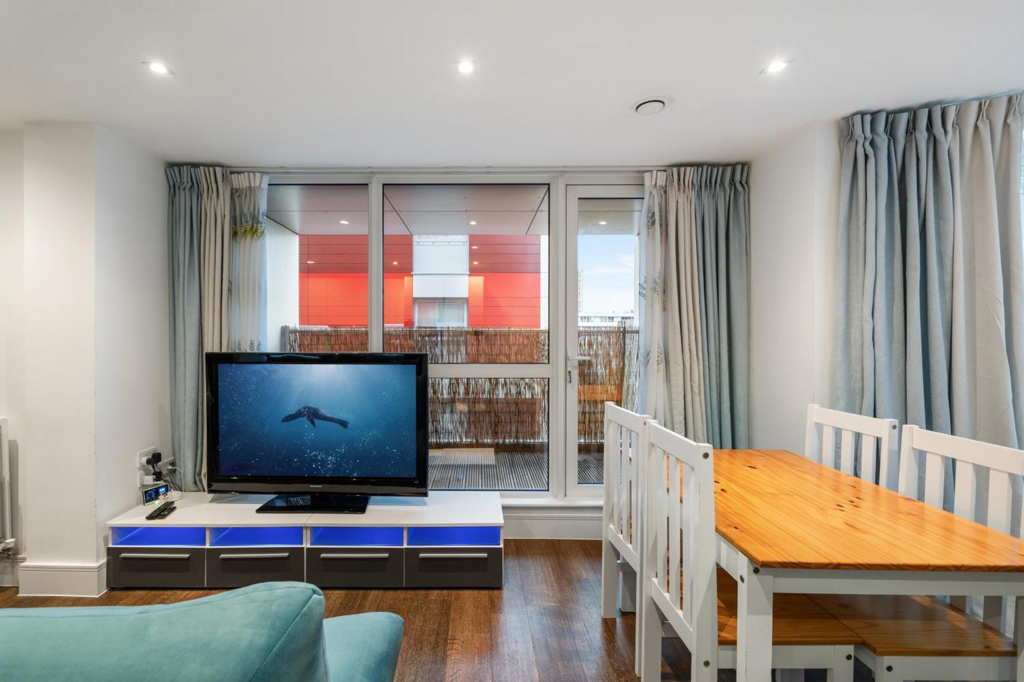 Riverside 1Br With Easy Transport 20Min To City Centre Londra Dış mekan fotoğraf